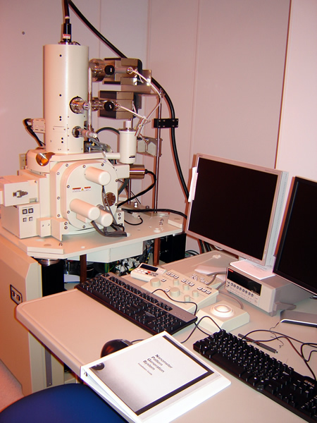 SM-7001F Scanning Electron Microscope with NPGS